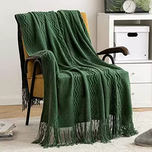 MIULEE Dark Green Knitted Throw Blanket for Couch Textured Emerald Green Knit Blanket with Tassels Cozy Woven Boho Bed Blanket for Sofa Bed Chair Acrylic Wave Pattern Christmas Decor 50"x60"